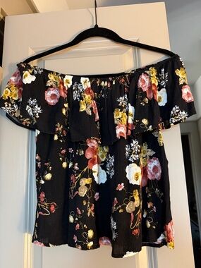 Francesca's Collections Black Floral Off-Shoulder Ruffle Top